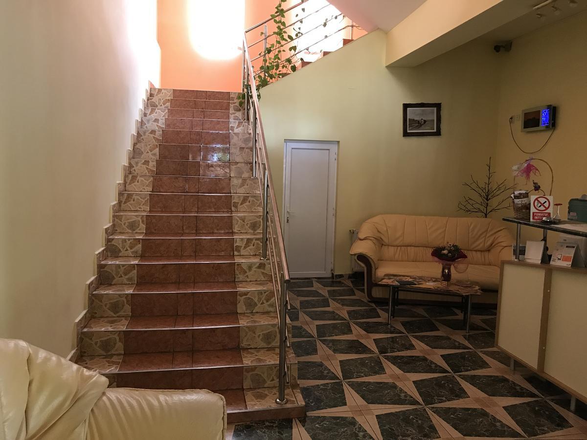 Vila Tanamera Hotel Moneasa Zewnętrze zdjęcie